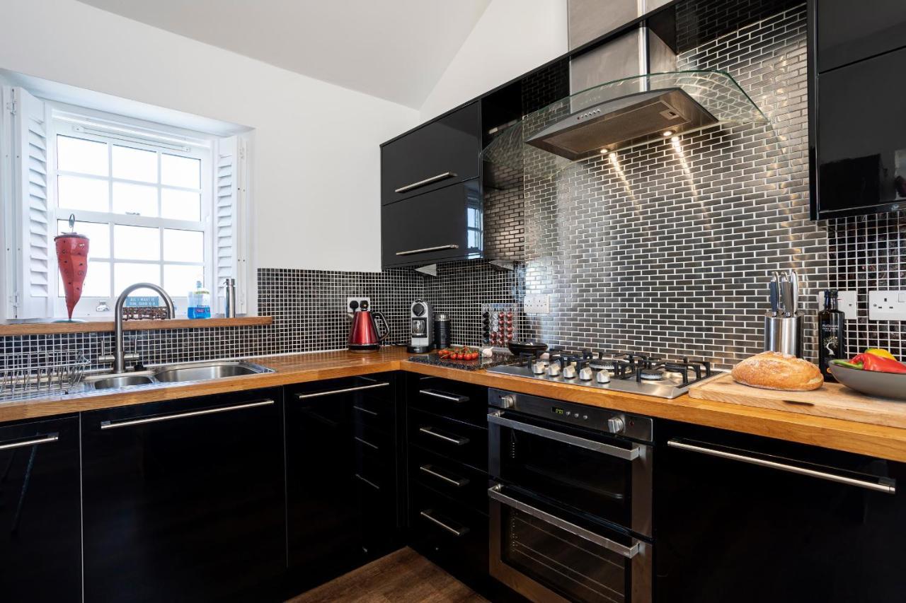 Finest Retreats - Lighthouse Cottage Rampside Exteriör bild