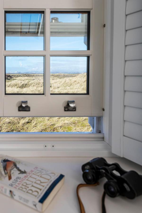 Finest Retreats - Lighthouse Cottage Rampside Exteriör bild